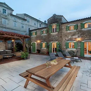 https://casa-histria.in-istria.net