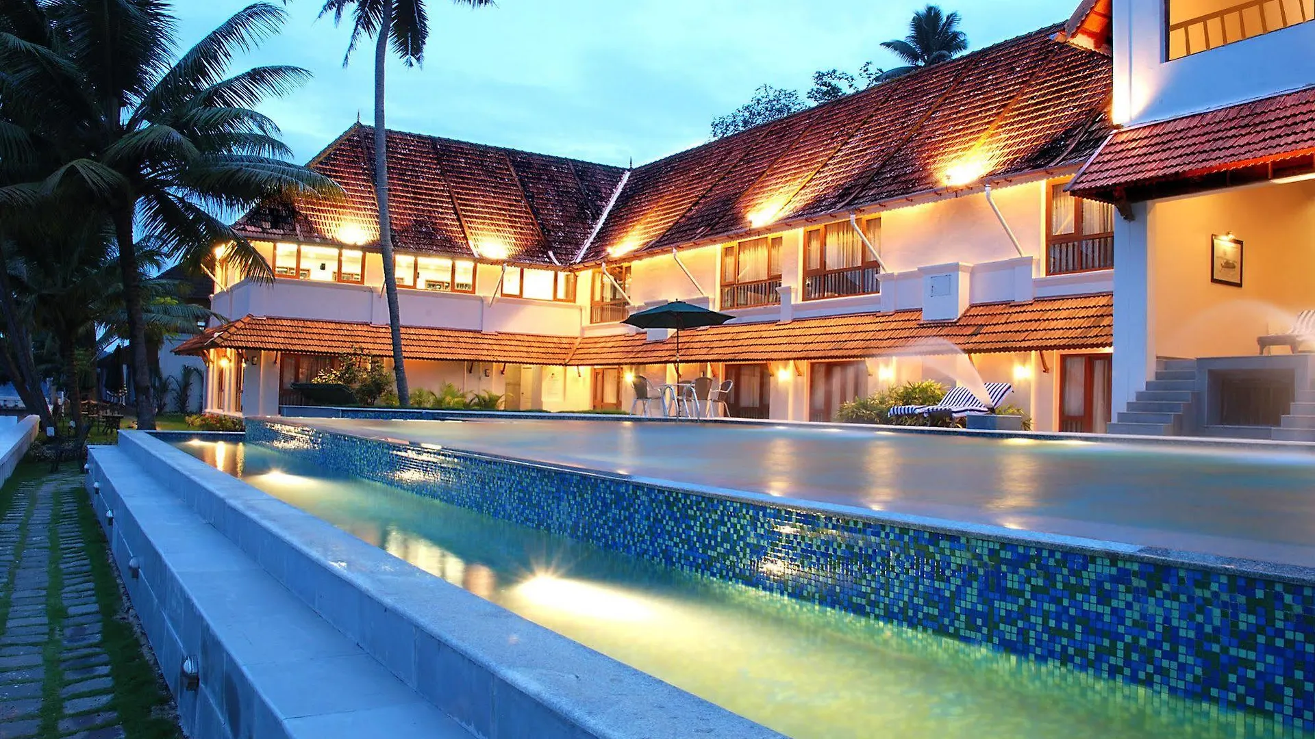 Lemon Tree Vembanad Lake Resort, Kerala Alappuzha