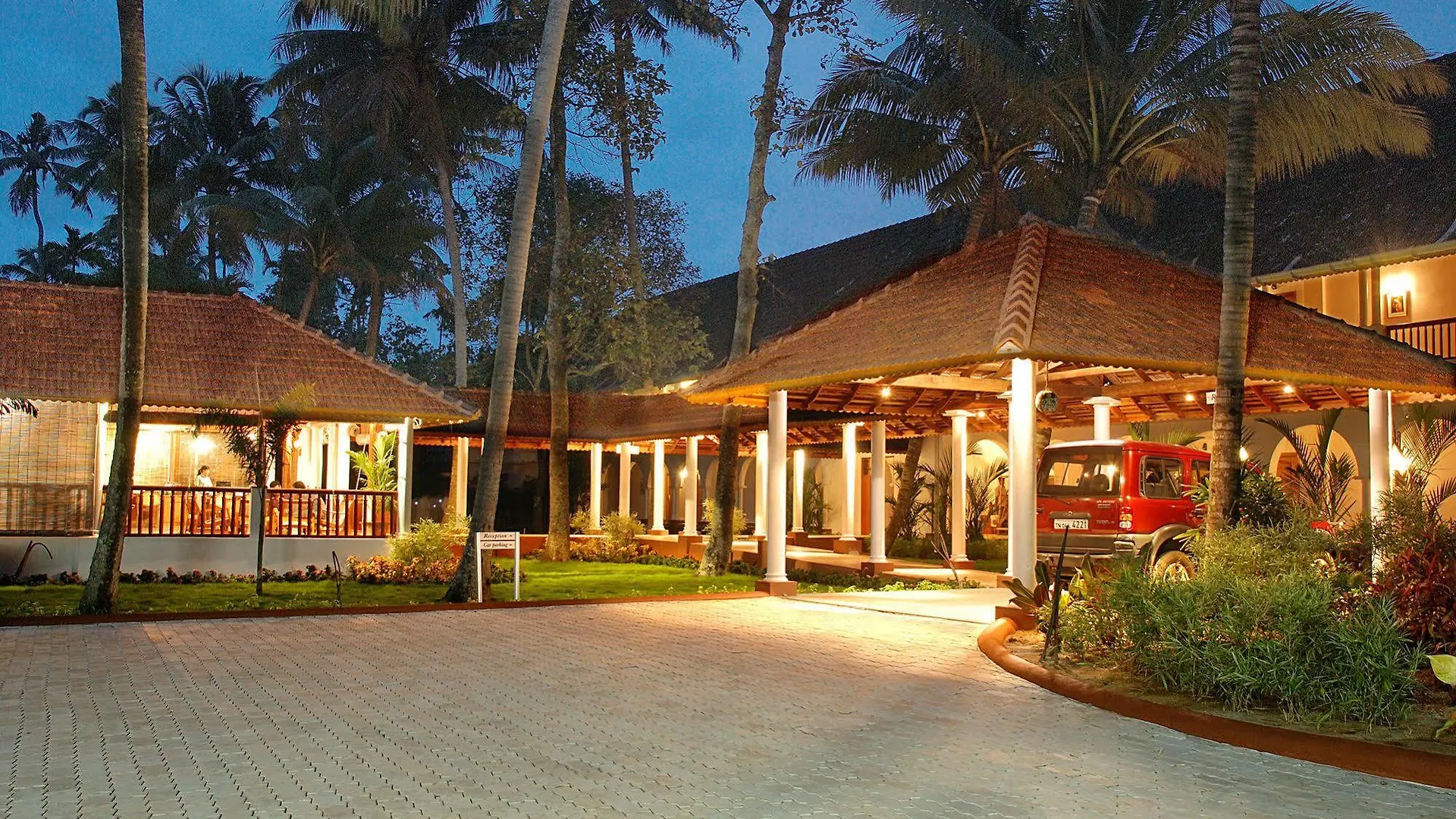 Lemon Tree Vembanad Lake Resort, Kerala Alappuzha 4*,
